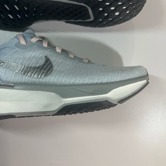 Nike ZoomX Invincible 3 Photon Dust Smoke Gray DR2660-010 Women Sz. 10 M 8.5 New - Picture 2 of 12